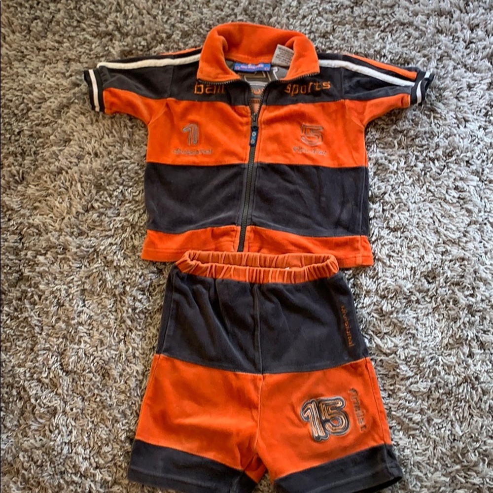 🍓(3 for $20.00)🍓Short and jacket❤️